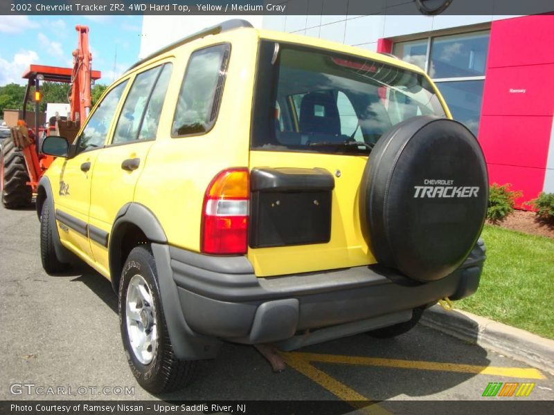 Yellow / Medium Gray 2002 Chevrolet Tracker ZR2 4WD Hard Top