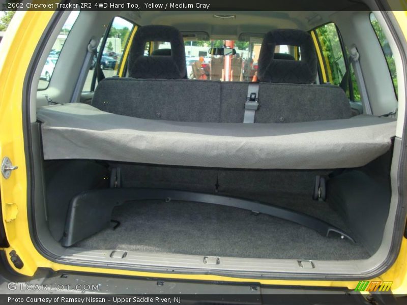 Yellow / Medium Gray 2002 Chevrolet Tracker ZR2 4WD Hard Top
