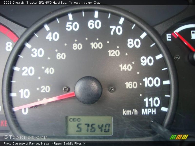 Yellow / Medium Gray 2002 Chevrolet Tracker ZR2 4WD Hard Top