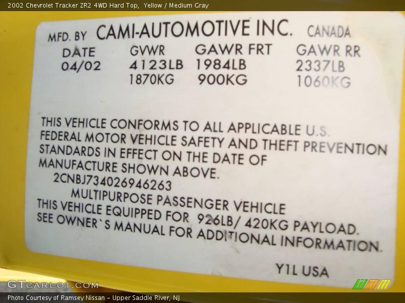 Yellow / Medium Gray 2002 Chevrolet Tracker ZR2 4WD Hard Top