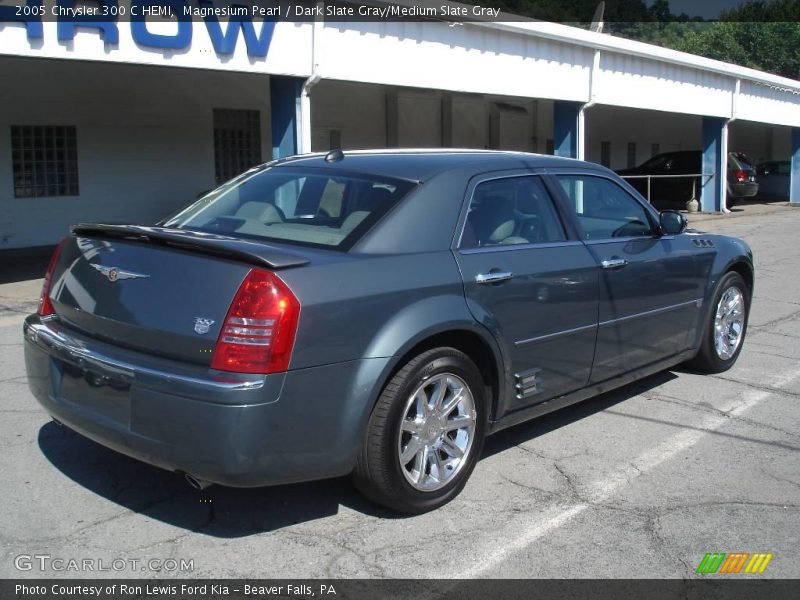 Magnesium Pearl / Dark Slate Gray/Medium Slate Gray 2005 Chrysler 300 C HEMI