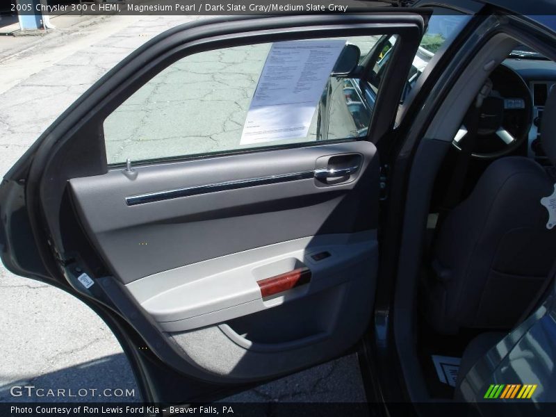 Magnesium Pearl / Dark Slate Gray/Medium Slate Gray 2005 Chrysler 300 C HEMI