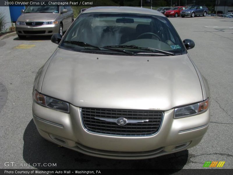 Champagne Pearl / Camel 2000 Chrysler Cirrus LX