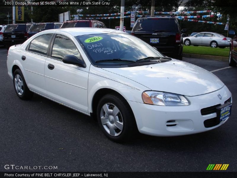Stone White / Dark Slate Gray 2003 Dodge Stratus SE Sedan