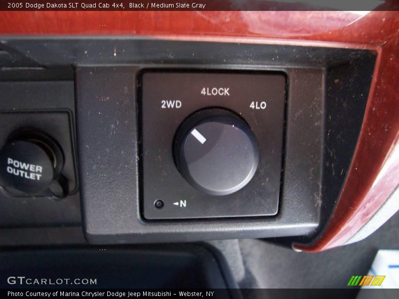 Black / Medium Slate Gray 2005 Dodge Dakota SLT Quad Cab 4x4