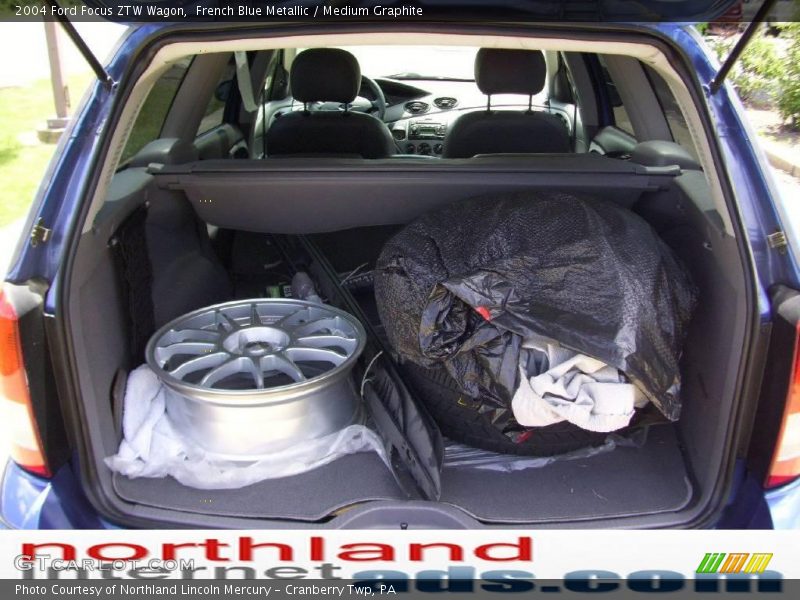 French Blue Metallic / Medium Graphite 2004 Ford Focus ZTW Wagon