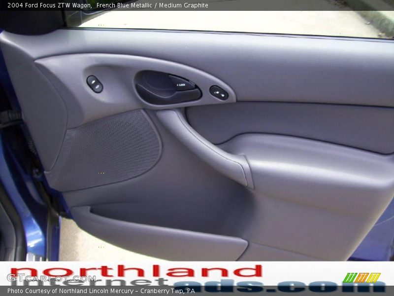 French Blue Metallic / Medium Graphite 2004 Ford Focus ZTW Wagon
