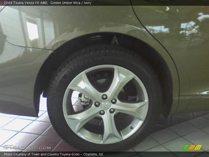 Golden Umber Mica / Ivory 2009 Toyota Venza V6 AWD