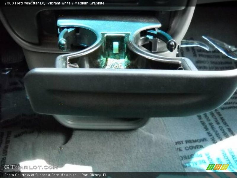 Vibrant White / Medium Graphite 2000 Ford Windstar LX