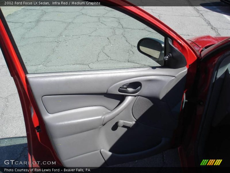 Infra Red / Medium Graphite 2002 Ford Focus LX Sedan