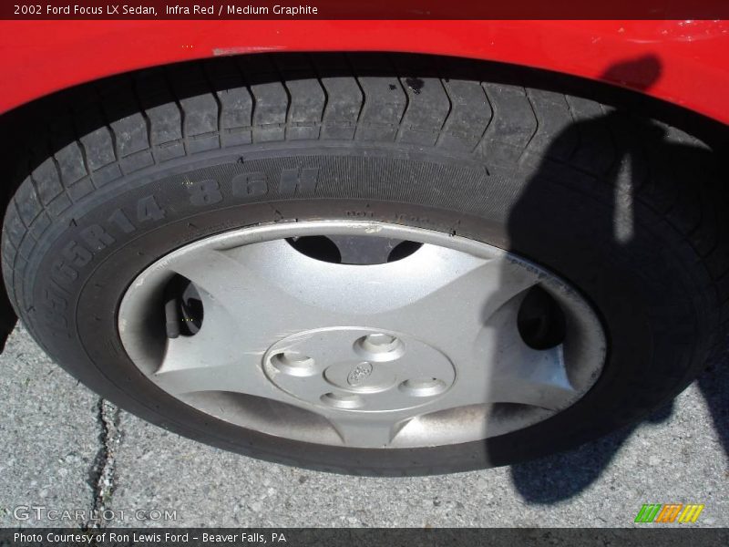 Infra Red / Medium Graphite 2002 Ford Focus LX Sedan