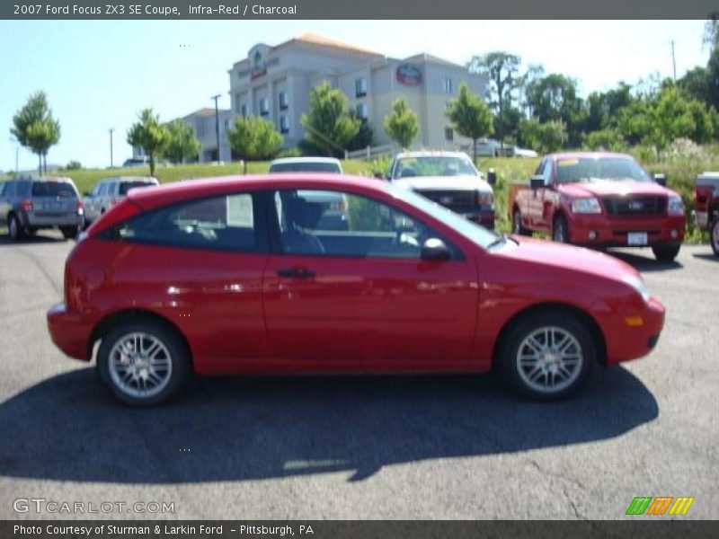 Infra-Red / Charcoal 2007 Ford Focus ZX3 SE Coupe
