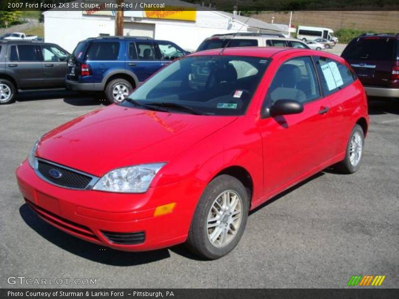 Infra-Red / Charcoal 2007 Ford Focus ZX3 SE Coupe