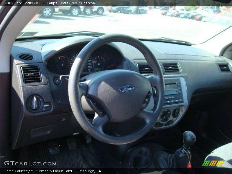 Infra-Red / Charcoal 2007 Ford Focus ZX3 SE Coupe