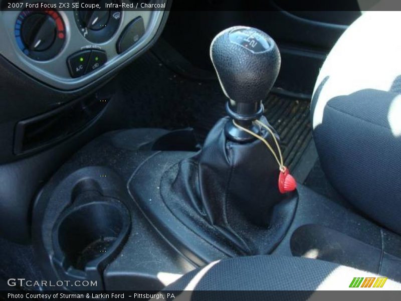 Infra-Red / Charcoal 2007 Ford Focus ZX3 SE Coupe