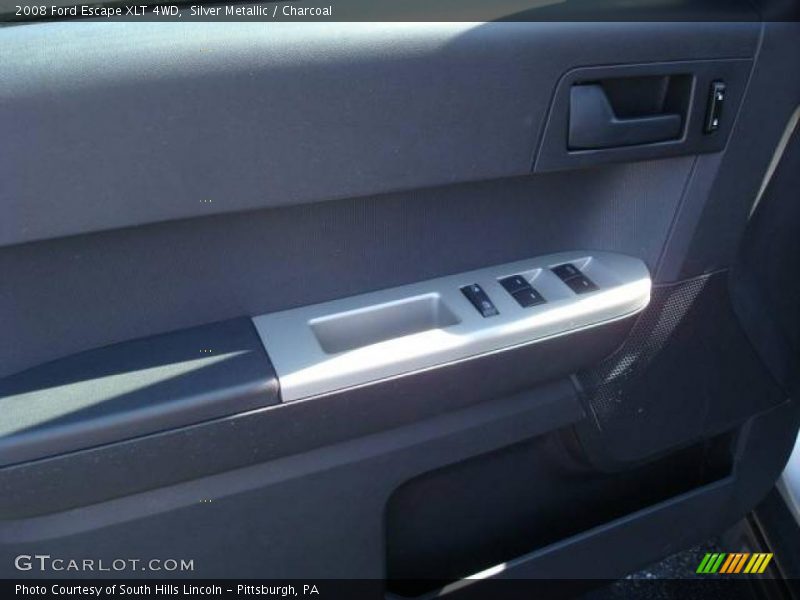 Silver Metallic / Charcoal 2008 Ford Escape XLT 4WD