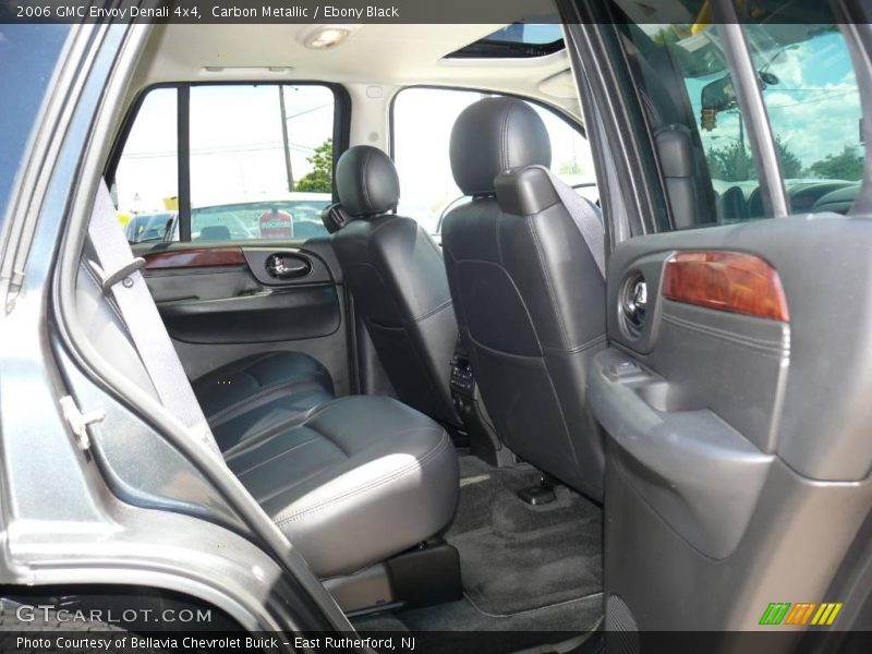 Carbon Metallic / Ebony Black 2006 GMC Envoy Denali 4x4