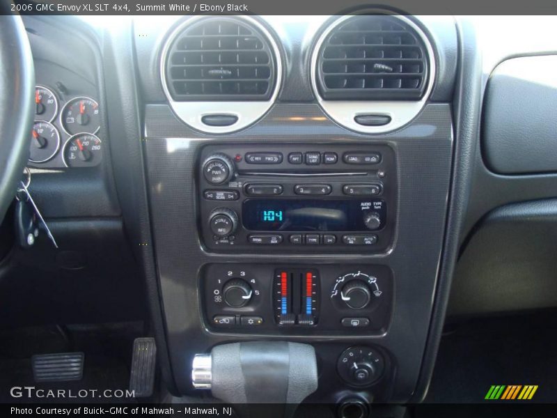 Summit White / Ebony Black 2006 GMC Envoy XL SLT 4x4