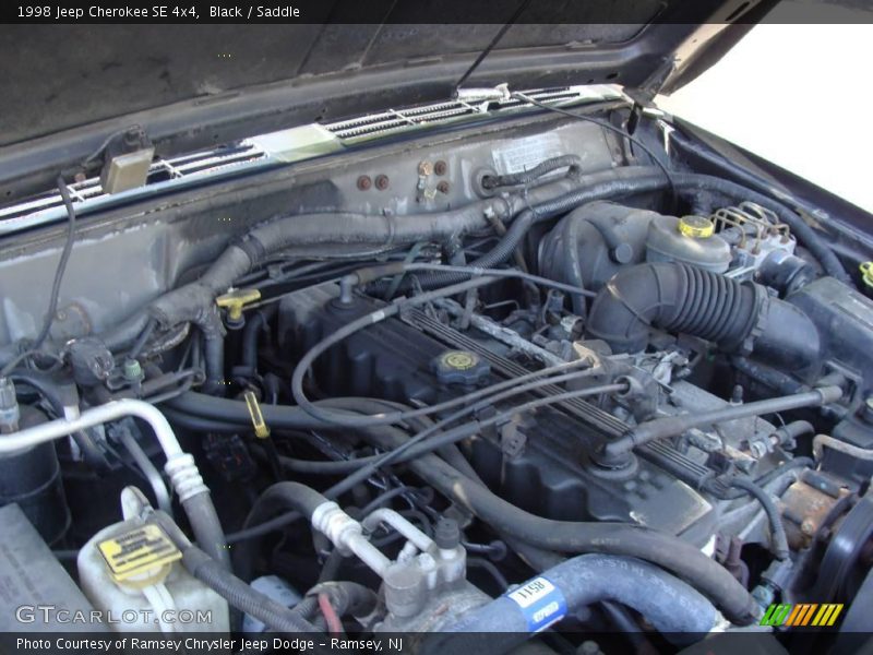 Black / Saddle 1998 Jeep Cherokee SE 4x4