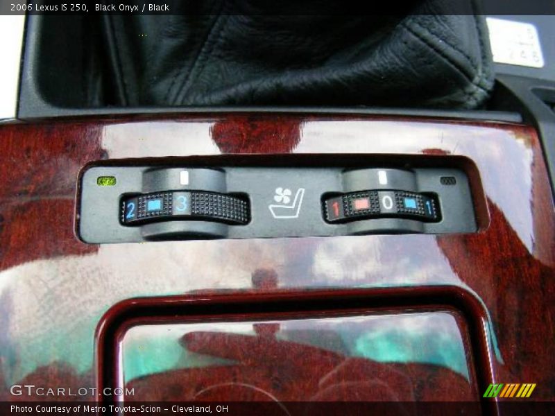 Black Onyx / Black 2006 Lexus IS 250