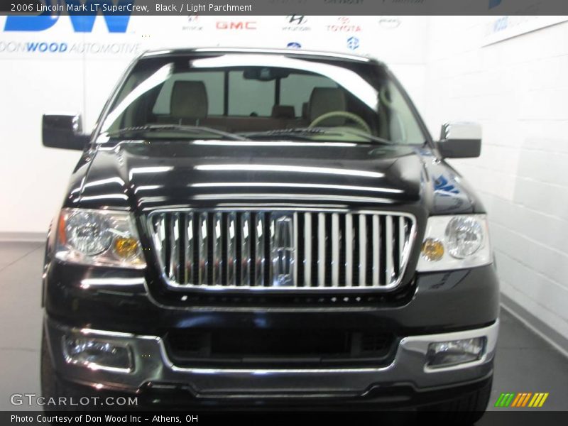 Black / Light Parchment 2006 Lincoln Mark LT SuperCrew