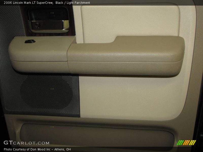 Black / Light Parchment 2006 Lincoln Mark LT SuperCrew