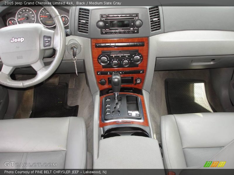 Black / Medium Slate Gray 2005 Jeep Grand Cherokee Limited 4x4