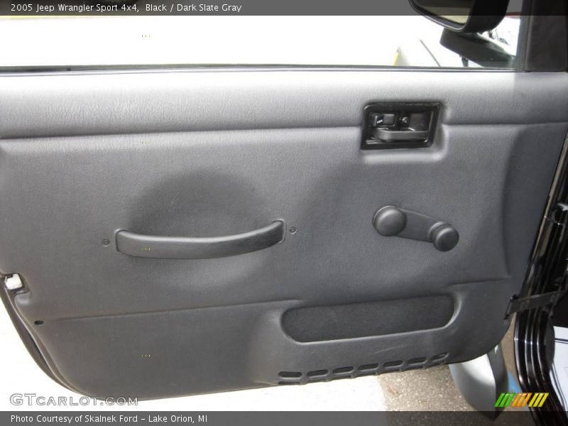 Black / Dark Slate Gray 2005 Jeep Wrangler Sport 4x4