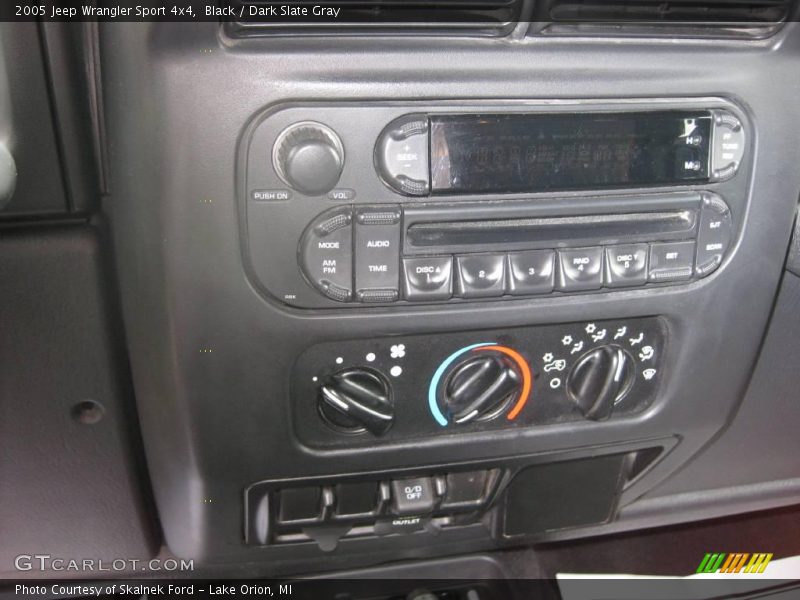 Black / Dark Slate Gray 2005 Jeep Wrangler Sport 4x4