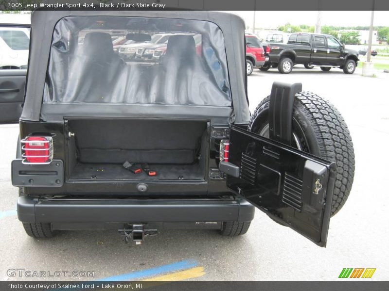 Black / Dark Slate Gray 2005 Jeep Wrangler Sport 4x4