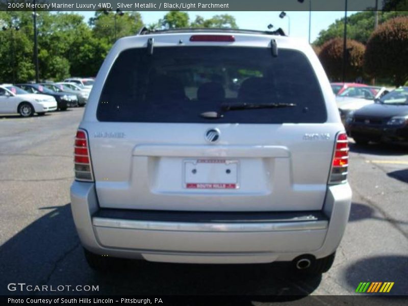 Silver Metallic / Black/Light Parchment 2006 Mercury Mariner Luxury 4WD