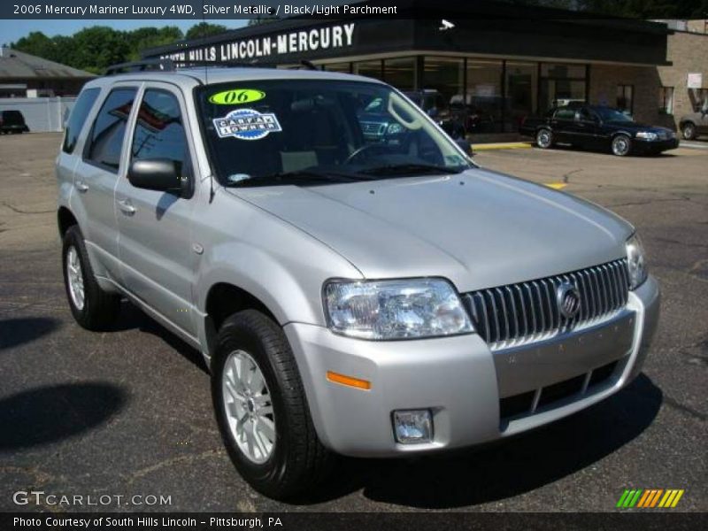 Silver Metallic / Black/Light Parchment 2006 Mercury Mariner Luxury 4WD