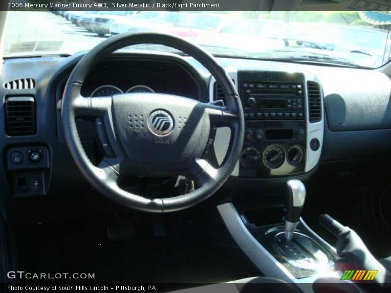 Silver Metallic / Black/Light Parchment 2006 Mercury Mariner Luxury 4WD