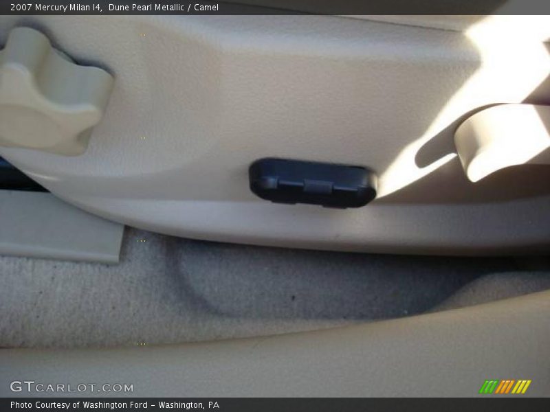 Dune Pearl Metallic / Camel 2007 Mercury Milan I4