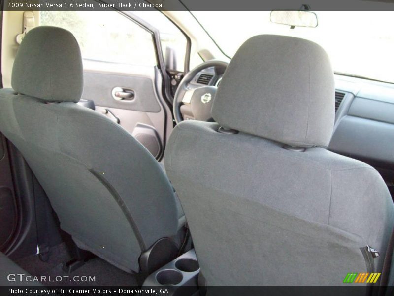 Super Black / Charcoal 2009 Nissan Versa 1.6 Sedan