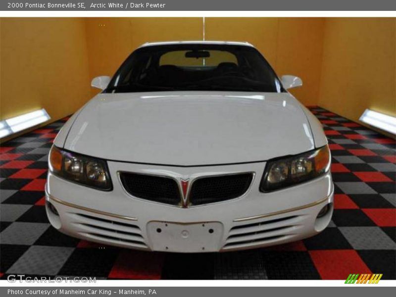 Arctic White / Dark Pewter 2000 Pontiac Bonneville SE