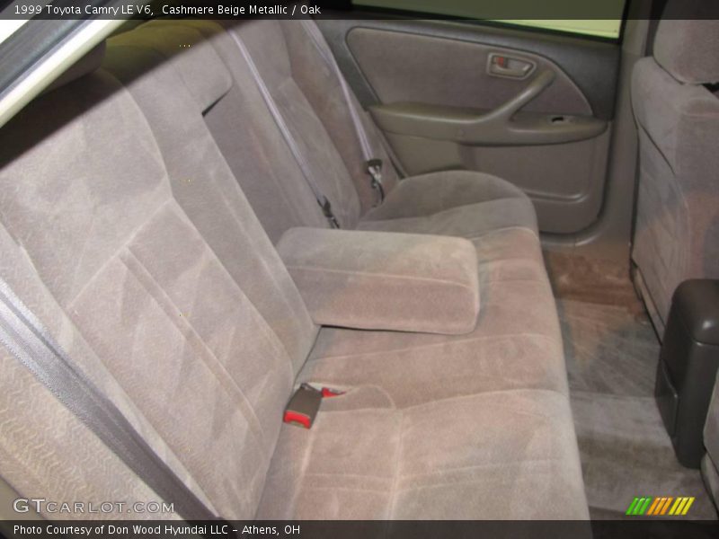 Cashmere Beige Metallic / Oak 1999 Toyota Camry LE V6