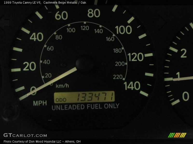 Cashmere Beige Metallic / Oak 1999 Toyota Camry LE V6