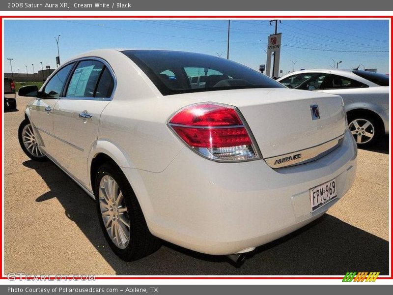Cream White / Black 2008 Saturn Aura XR