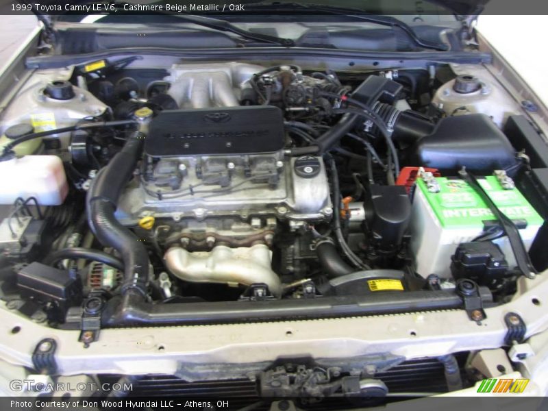 Cashmere Beige Metallic / Oak 1999 Toyota Camry LE V6