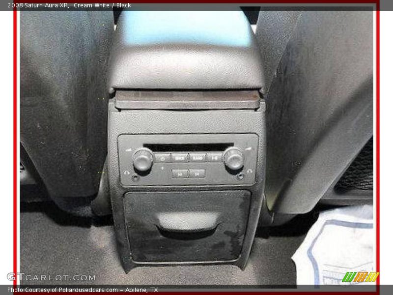 Cream White / Black 2008 Saturn Aura XR