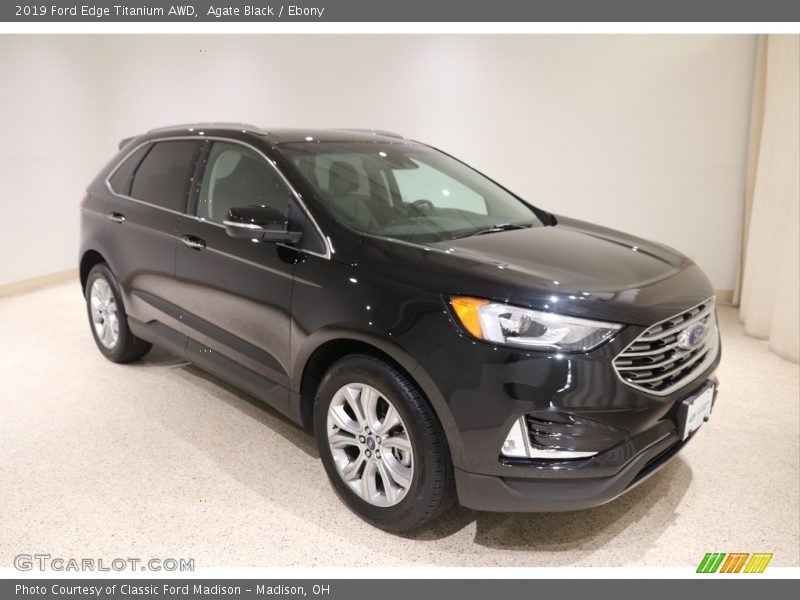 Agate Black / Ebony 2019 Ford Edge Titanium AWD