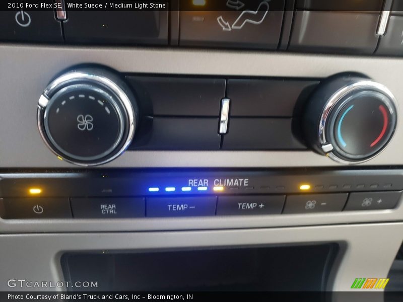 White Suede / Medium Light Stone 2010 Ford Flex SE