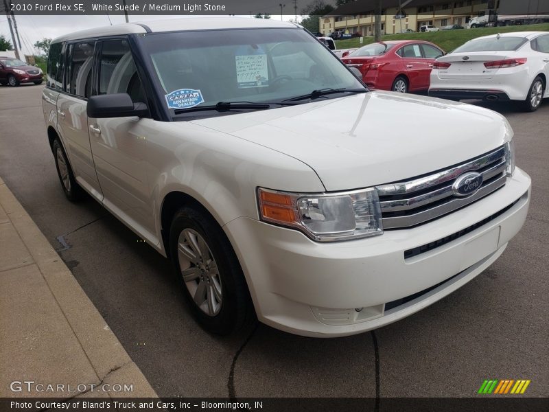 White Suede / Medium Light Stone 2010 Ford Flex SE