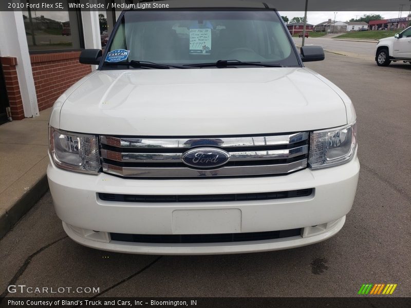 White Suede / Medium Light Stone 2010 Ford Flex SE