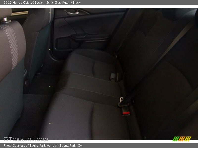 Sonic Gray Pearl / Black 2019 Honda Civic LX Sedan