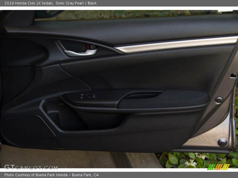 Sonic Gray Pearl / Black 2019 Honda Civic LX Sedan