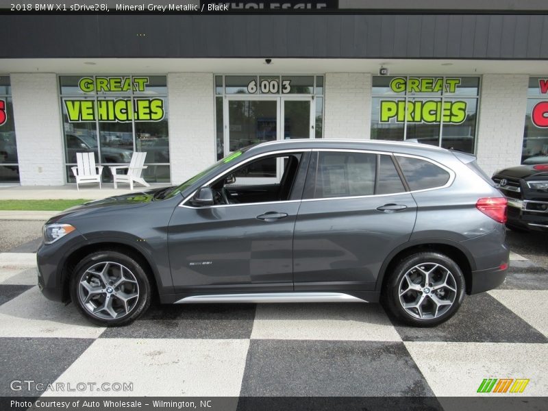 Mineral Grey Metallic / Black 2018 BMW X1 sDrive28i