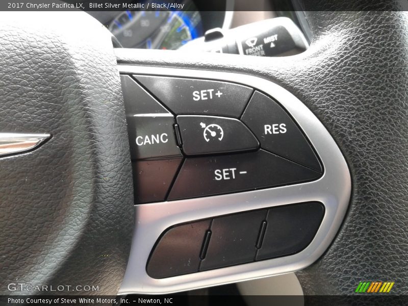 Billet Silver Metallic / Black/Alloy 2017 Chrysler Pacifica LX