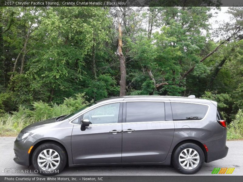 Granite Crystal Metallic / Black/Alloy 2017 Chrysler Pacifica Touring